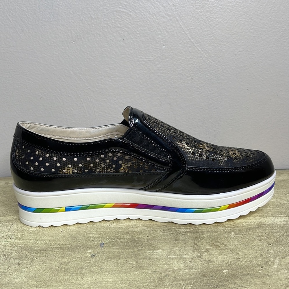 🏷️🏷️ Bundle 2/$12 or 3/$15🏷️🏷️ Luyi Obuwi Slip On Platform Shoe with Rainbow - Picture 9 of 12